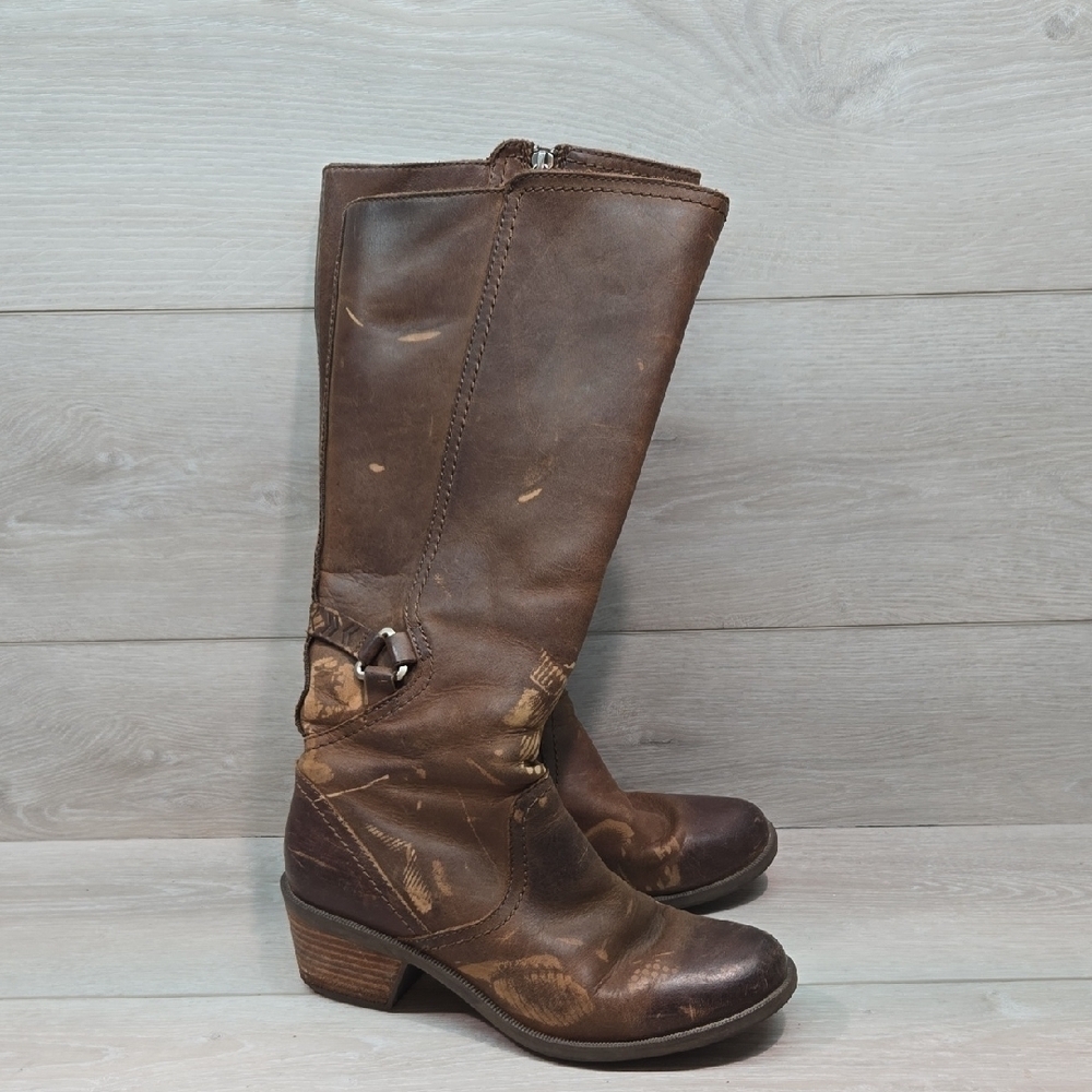 Teva Women Distressed Leather Brown Heeled Boots Shoes Sz 7.5